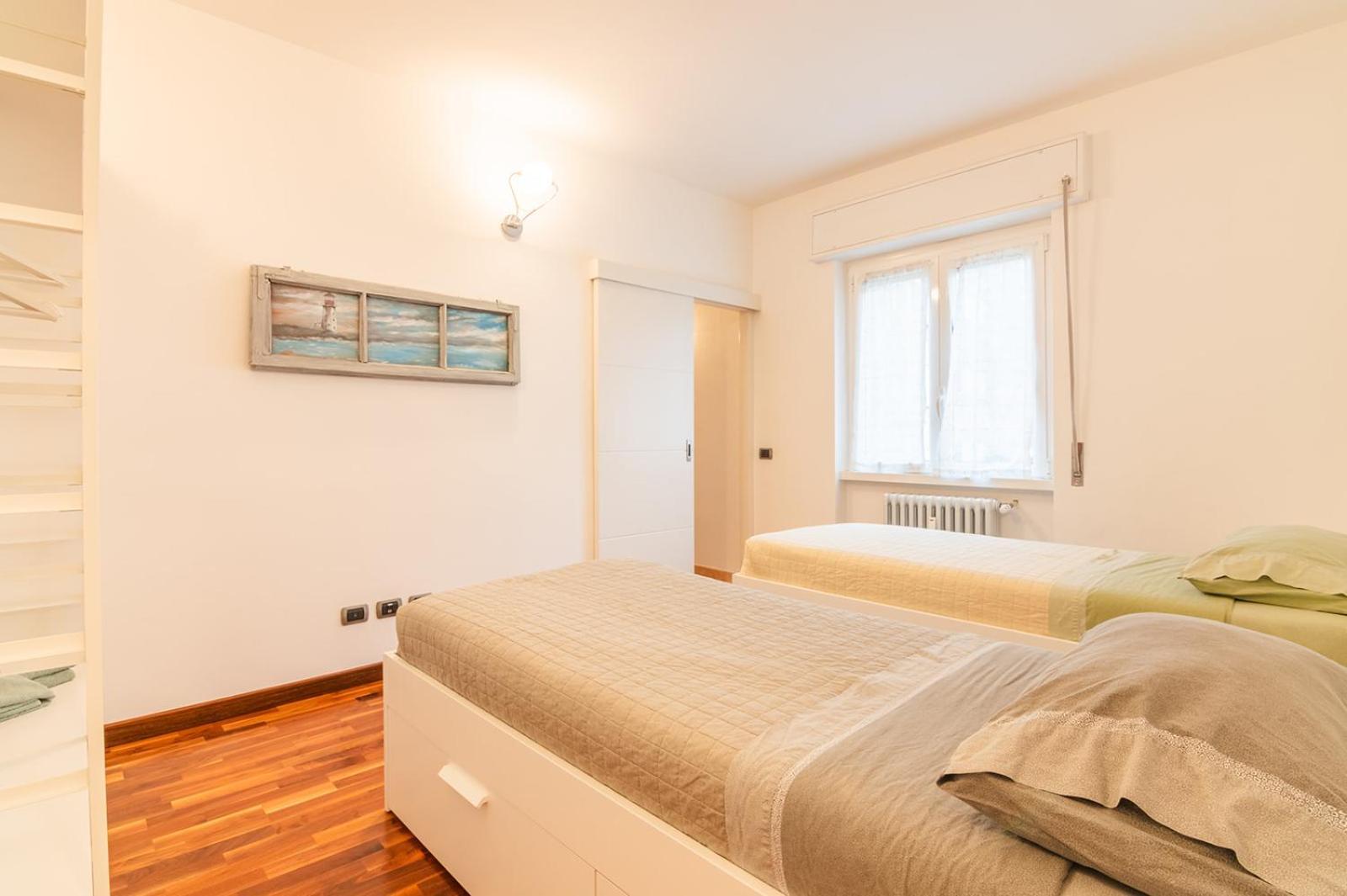 Casa Lella Lägenhet Dervio Exteriör bild